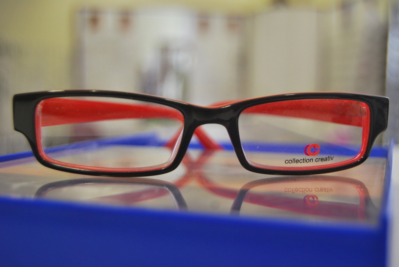 opticien-VILLECROZE-min_view-sight-lens-frame-optics-spectacles-1141012-pxhere.com